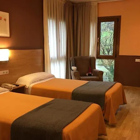 Santa Cristina 3* Pola de Lena